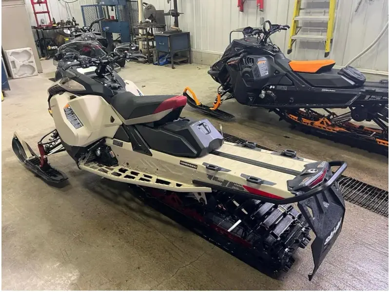 2024 Ski-Doo BACKCOUNTRY 850 X E-TEC