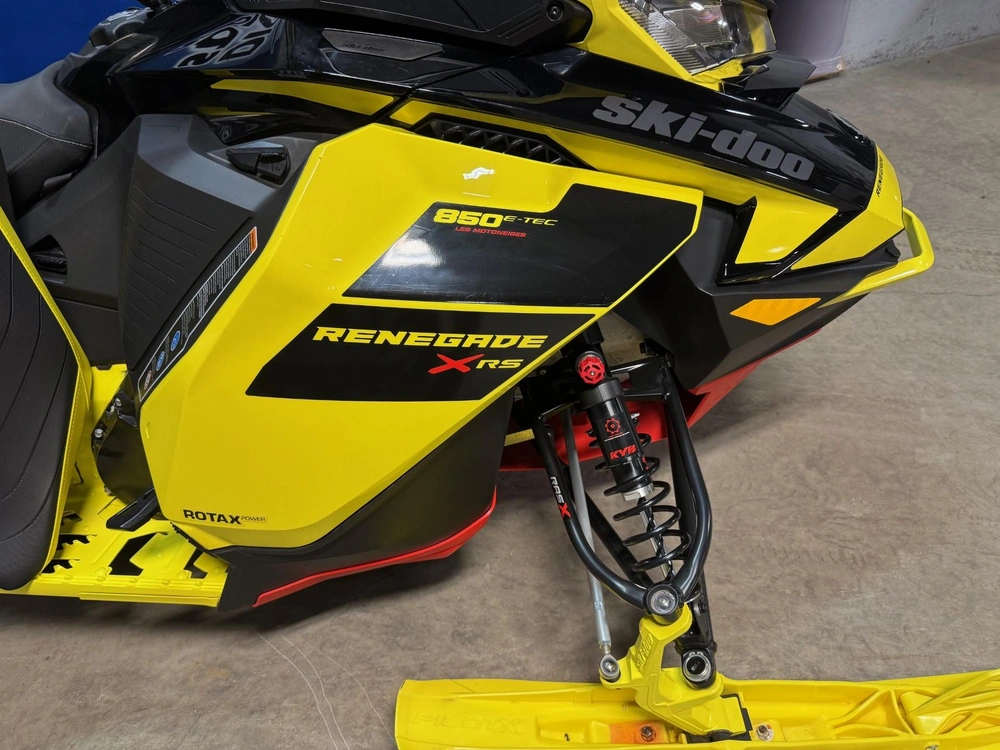 Ski-doo Renegade Xr-s 850 Xrs 2021 alt