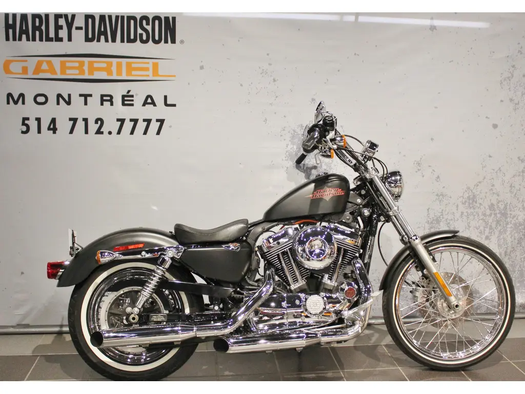 Harley-Davidson XL1200V 2013 - Seventy-Two