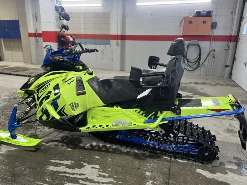 2020 Arctic Cat RIOT 8000 ES