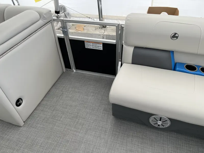 Legend 18 FUN PONTOON 2024