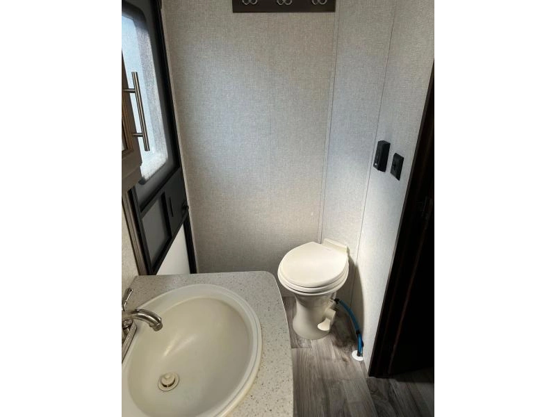 2019 Other Keystone Cougar 32rd alt