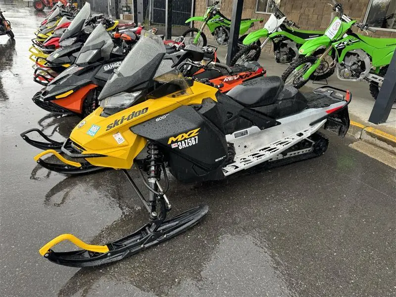 2024 Ski-Doo MXZ 600 SPORT EFI