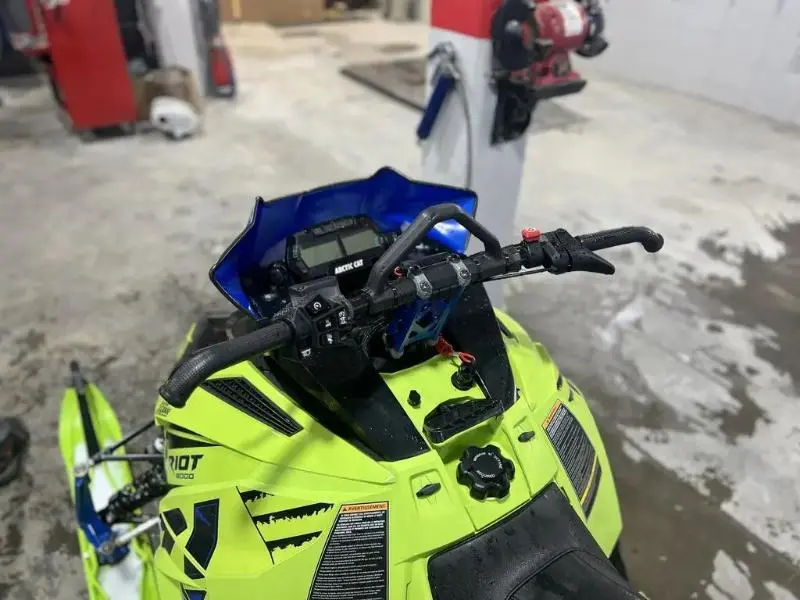 2020 Arctic Cat RIOT 8000 ES