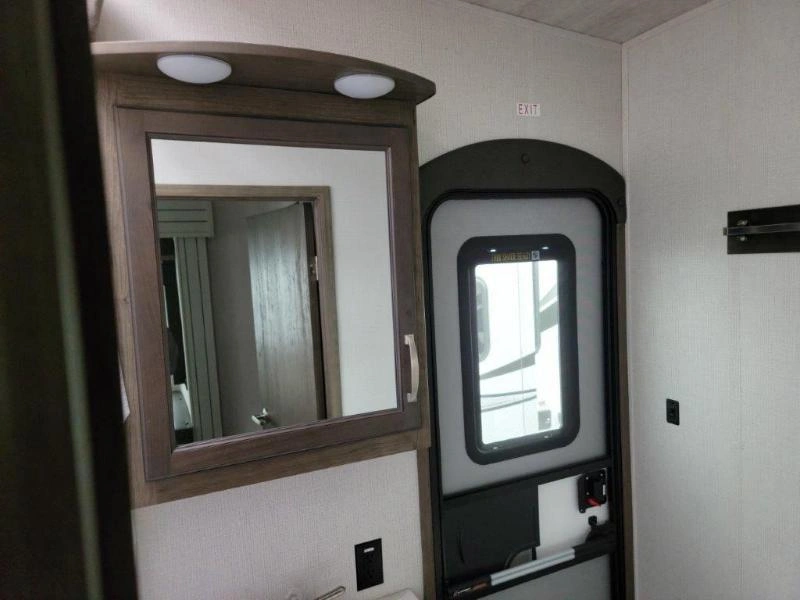 2022 Keystone Rv 32bhs alt