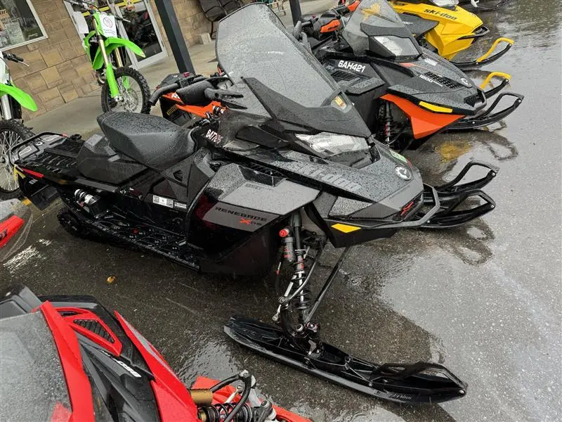 2021 Ski-Doo RENEGADE 850 XRS