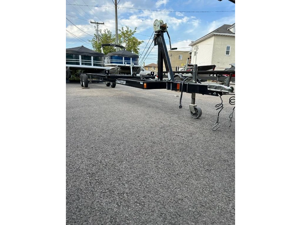 Karavan Kps-224 2012 alt