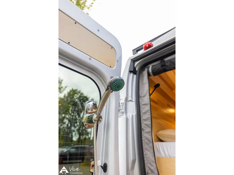 2026 VanLife Campers LIV