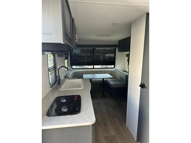 2024 Keystone Rv 1900rd alt