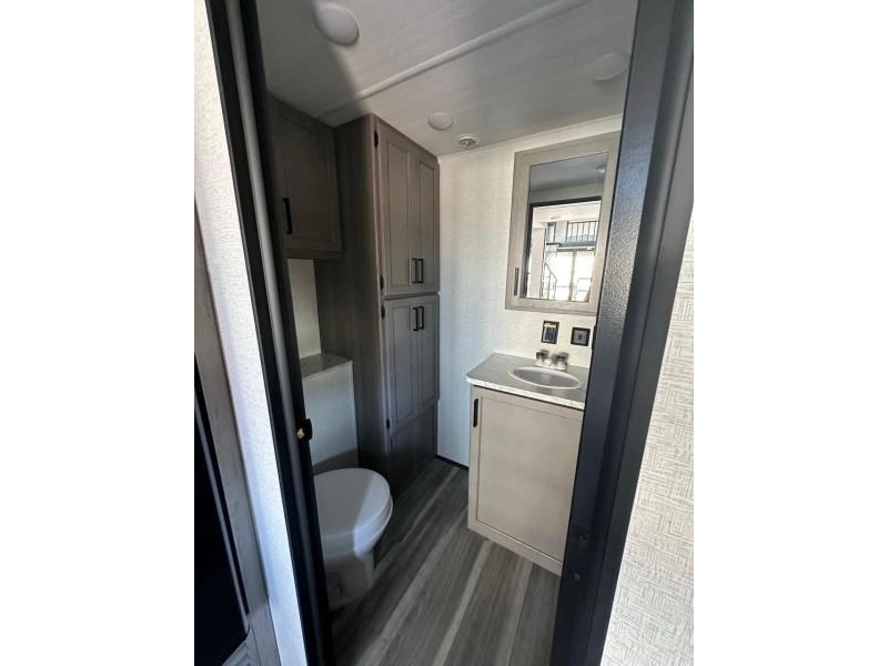 2024 Keystone Rv Hideout 24lof alt