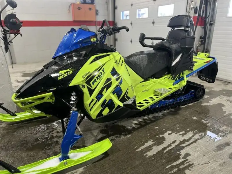 2020 Arctic Cat RIOT 8000 ES