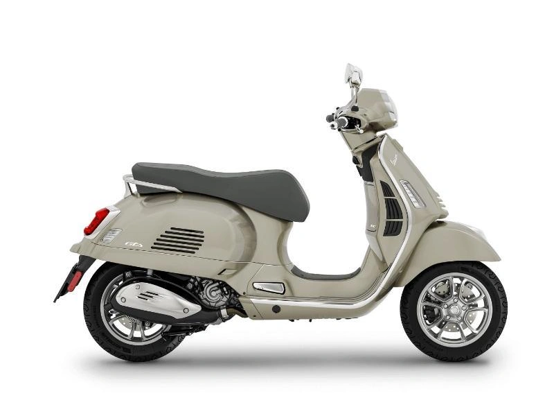 2023 Piaggio Gts 300 Hpe alt