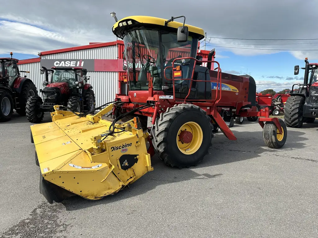 2008 New Holland H8060 Speedrower 