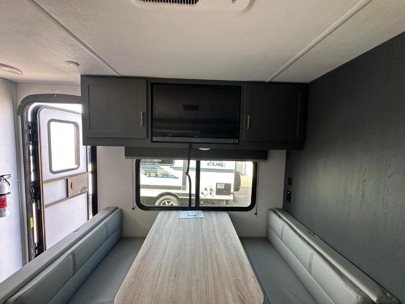 2024 Keystone Rv 2220ml alt