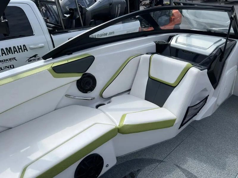 Scarab 215 510hp 2015 alt