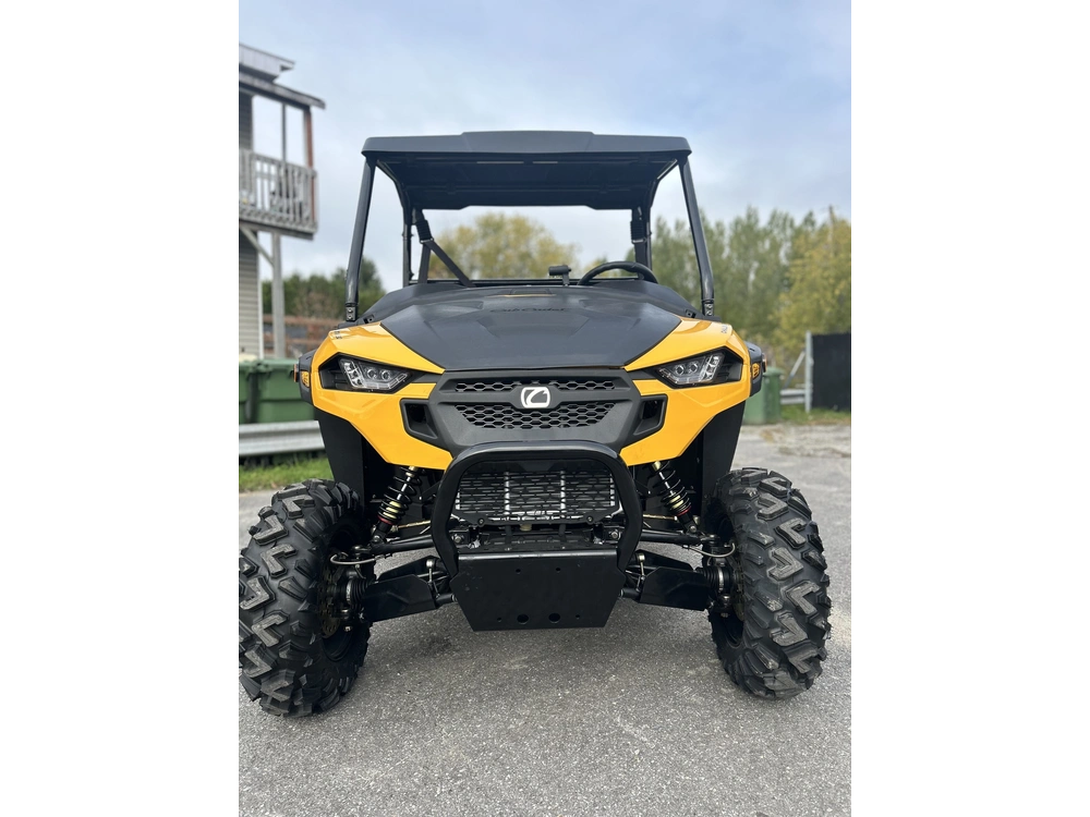 Cub Cadet Challenger M 550 2024 alt