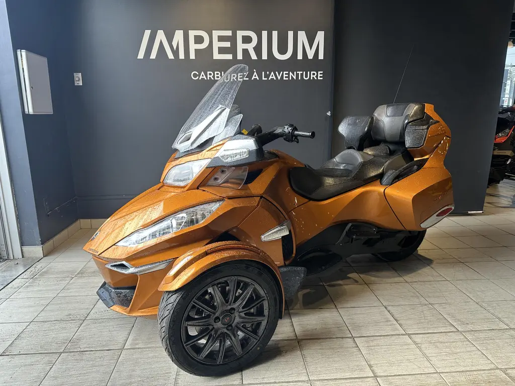 Can-Am SPYDER RT-S SE6  2014