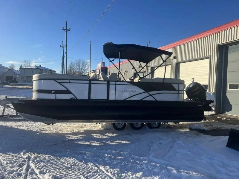 Sylvan Mirage 822 Lz 2024 alt