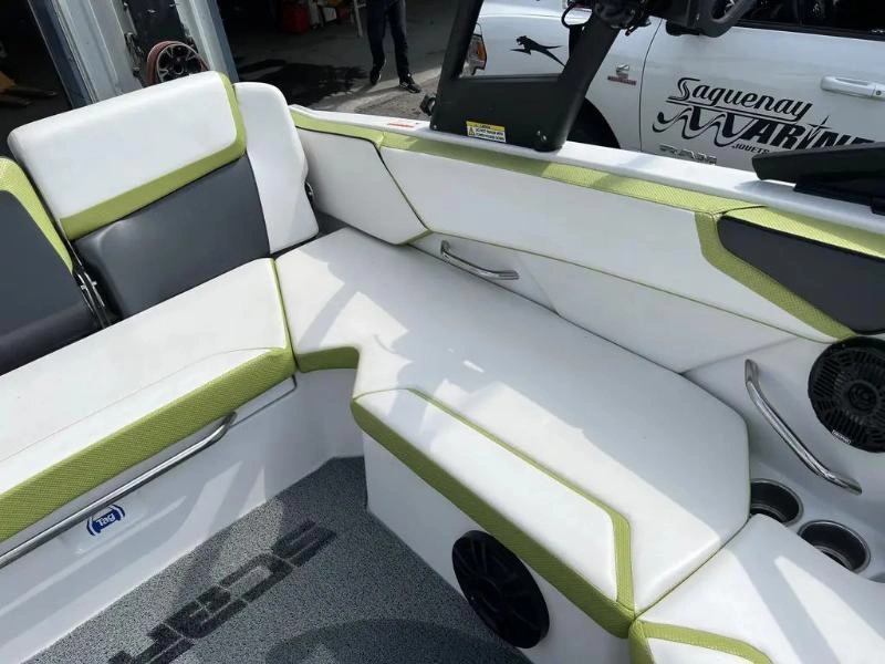 Scarab 215 510hp 2015 alt