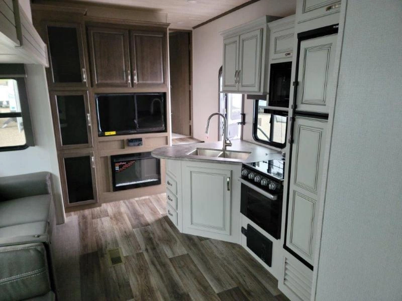 2022 Keystone Rv 32bhs alt