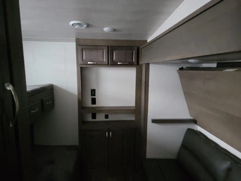 2022 Keystone Rv 32bhs alt