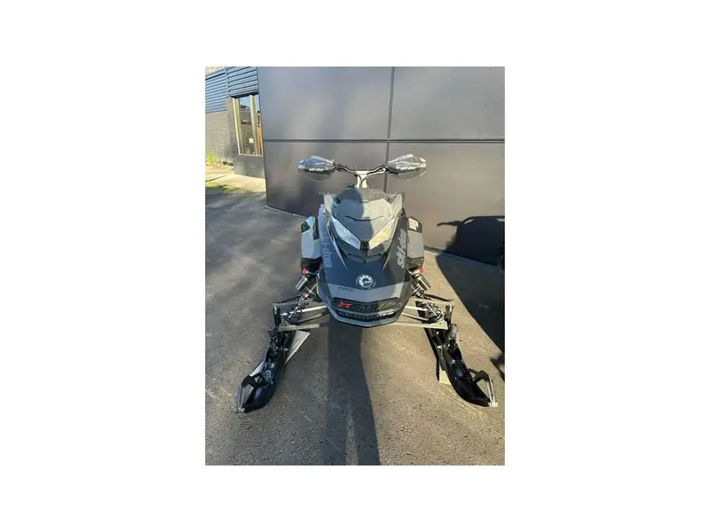 2021 Ski-Doo MXZ XRS 850 ETEC