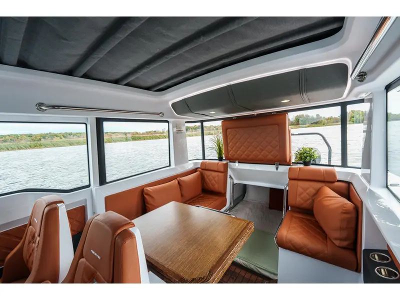 2022 Axopar 37 XC CROSS CABIN