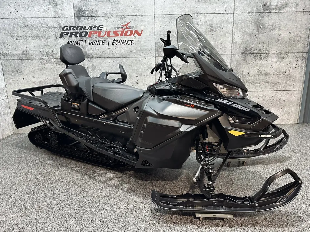 Ski-Doo Expedition SWT 900 ACE Turbo R | 24po, 180HP 2024