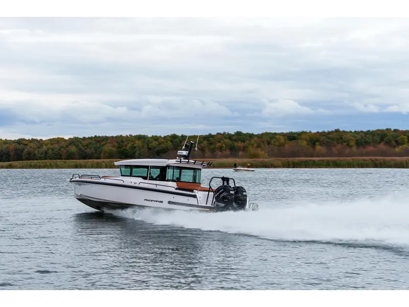 2022 Axopar 37 XC CROSS CABIN