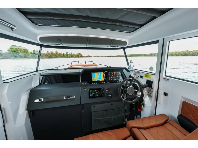 2022 Axopar 37 XC CROSS CABIN