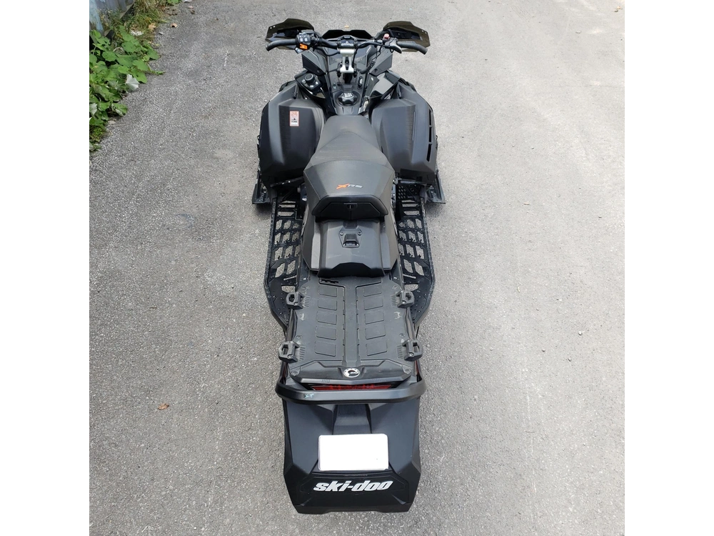 Ski-doo Renegade X-rs 900 Ace Turbo R Ice Ripper Xt 1.25 E.s. W/ 7.8 Lcd Display 2023 alt