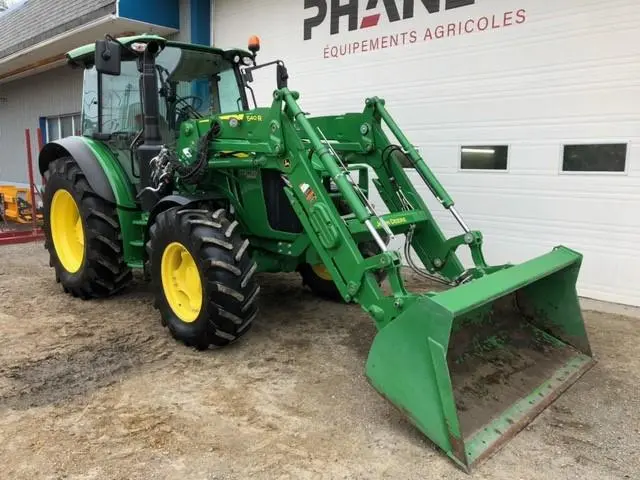 2018 John Deere 5100R