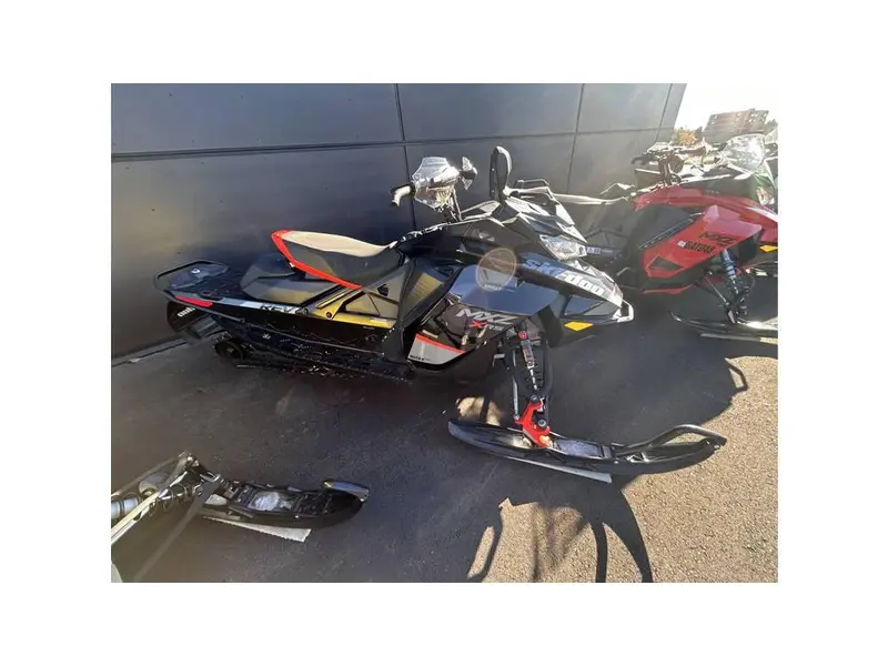 2020 Ski-Doo MXZ XRS 850 ETEC