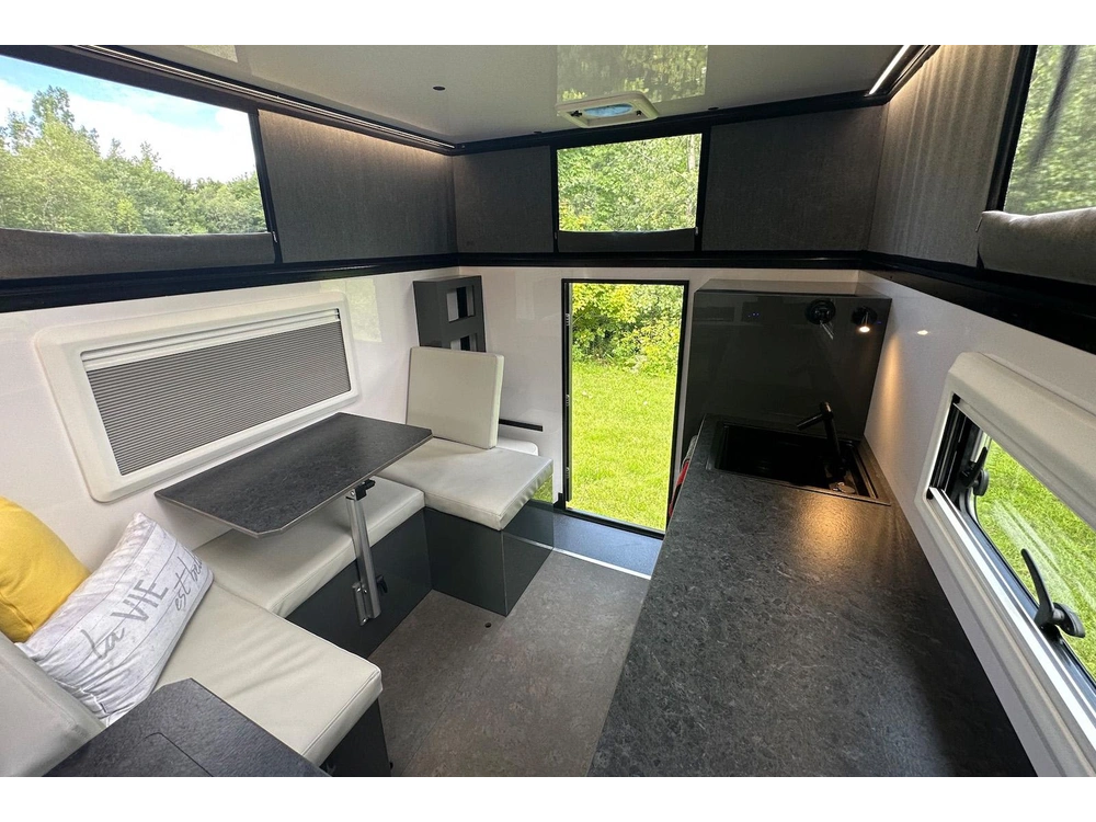 2026 Next Rv Land'r alt