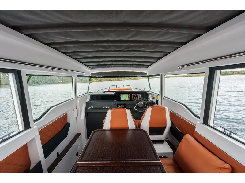 2022 Axopar 37 XC CROSS CABIN