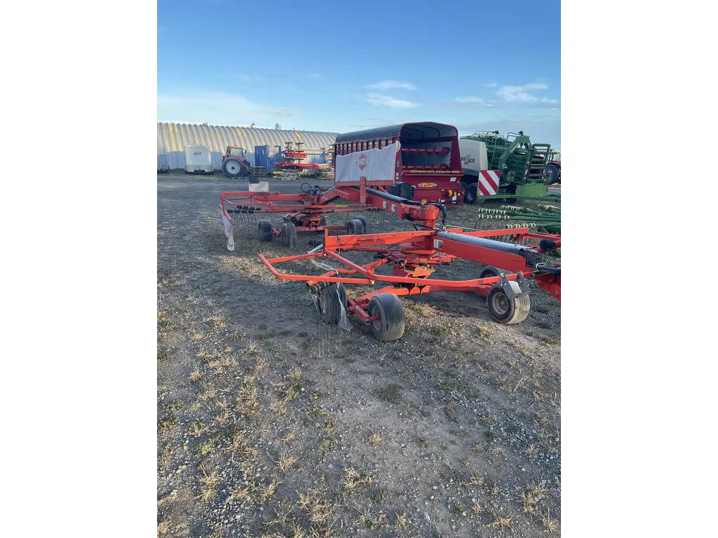 2010 Kuhn GA7922