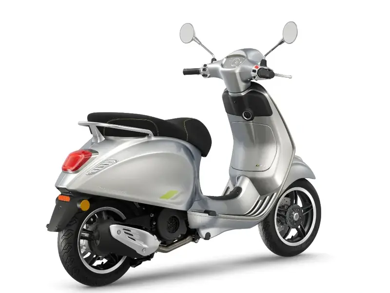 2025 Vespa Primavera 50 TECH * 0.99% POUR 36 MOIS thumbnail 5