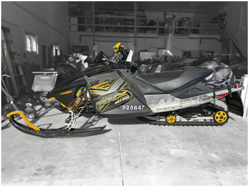 2006 Ski-Doo MXZ 800