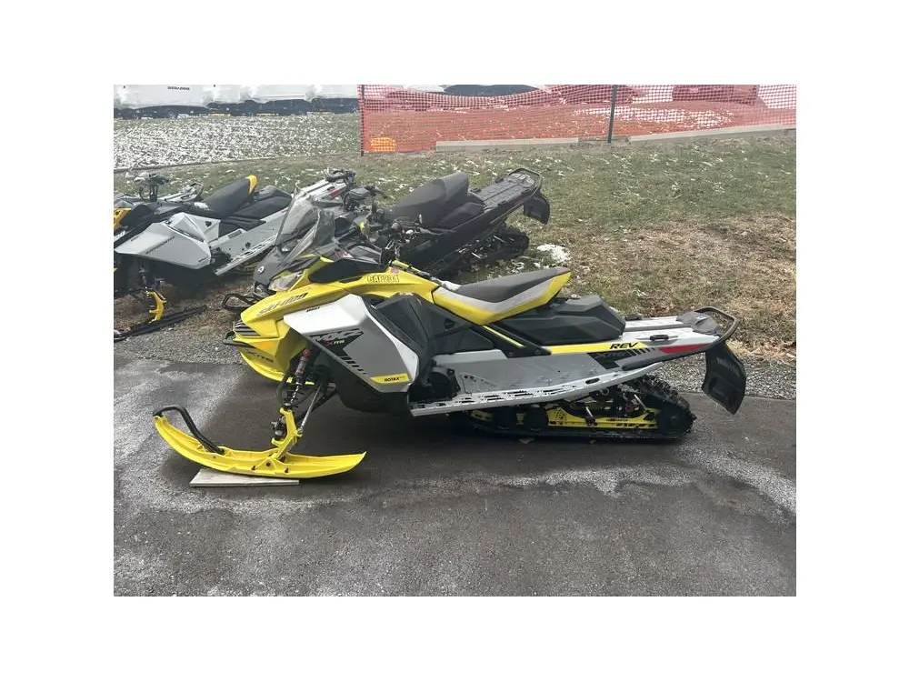 2019 Ski-Doo MXZ XRS 850 ETEC 