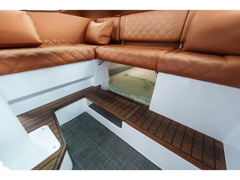 2022 Axopar 37 XC CROSS CABIN