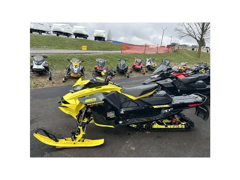 2022 Ski-Doo RENEGADE XRS 850