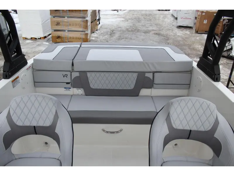 Bayliner VR4 Bowrider 2023