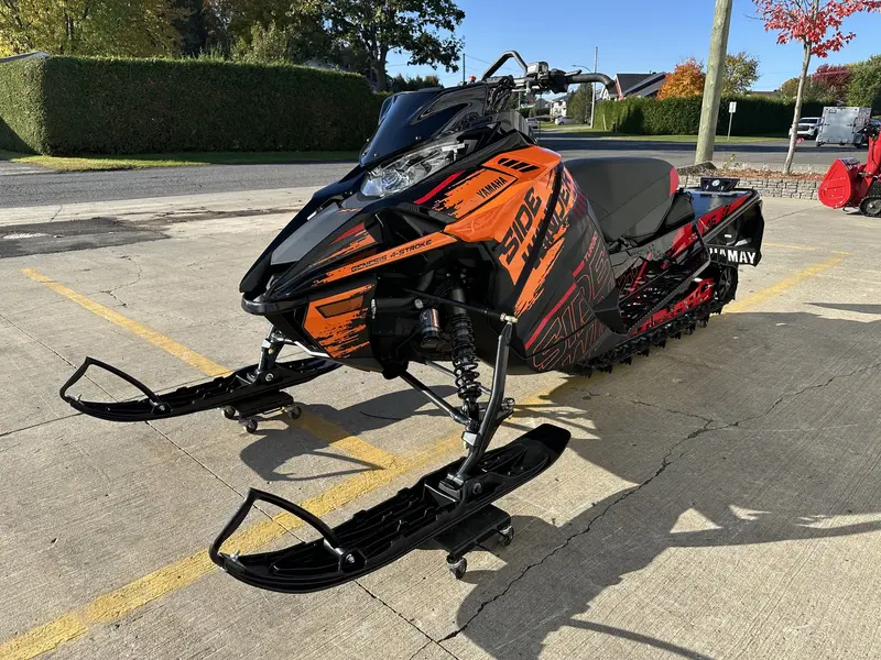 2025 Yamaha Sidewinder X-TX SE 146 2.0