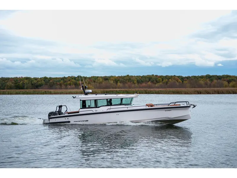 2022 Axopar 37 XC CROSS CABIN