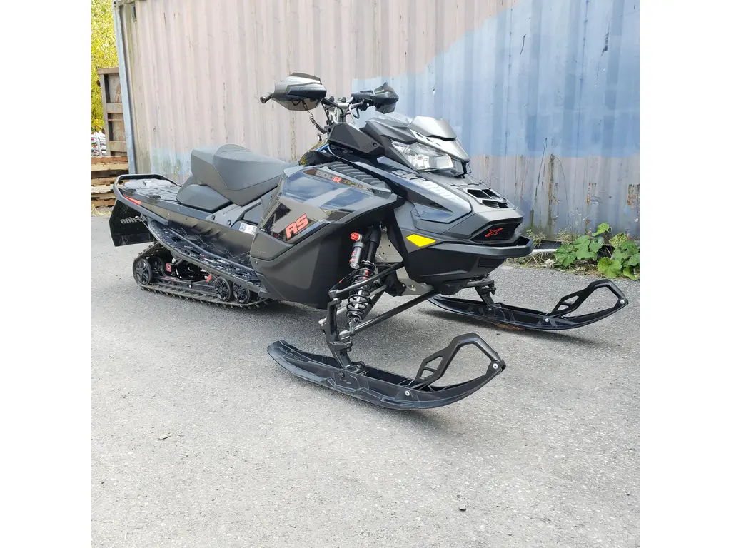 2023 Ski-Doo RENEGADE X-RS 900 ACE TURBO R ICE RIPPER XT 1.25 E.S. W/ 7.8 LCD DISPLAY SAVE $4739 RABAIS – YOU PAY WHAT WE PAID / VOUS PAYEZ LE PRIX COUTANT