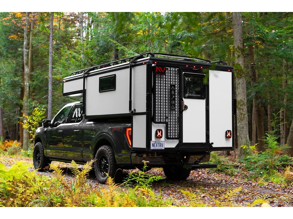 2026 Next Rv Land'r alt