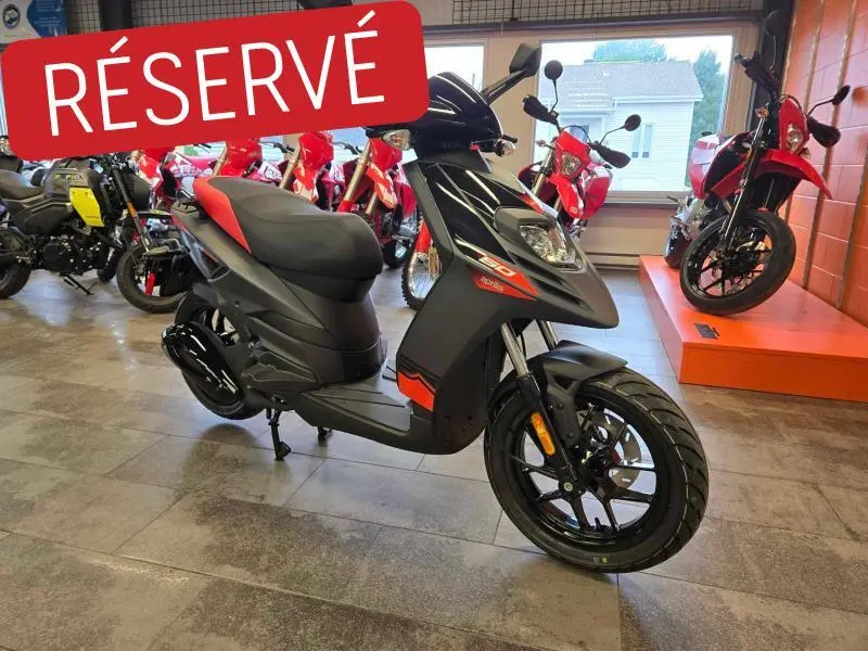 2025 Aprilia SR 50 MT 4T