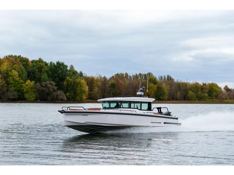 2022 Axopar 37 XC CROSS CABIN