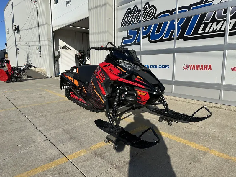 2025 Yamaha Sidewinder X-TX SE 146 2.0