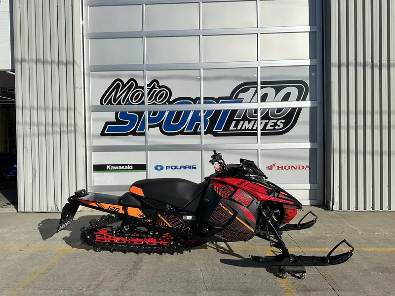 2025 Yamaha Sidewinder X-TX SE 146 2.0